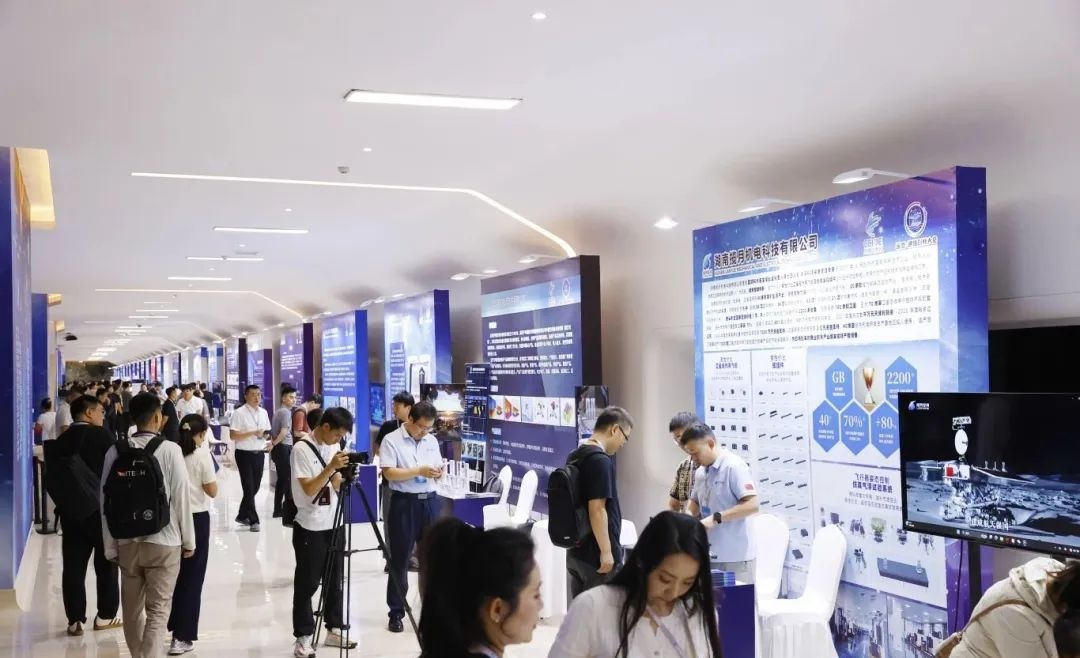 增速22.8%！長(zhǎng)春新區(qū)服務(wù)業(yè)強(qiáng)勢(shì)領(lǐng)跑“上半場(chǎng)”，網(wǎng)絡(luò)經(jīng)濟(jì)貢獻(xiàn)突出